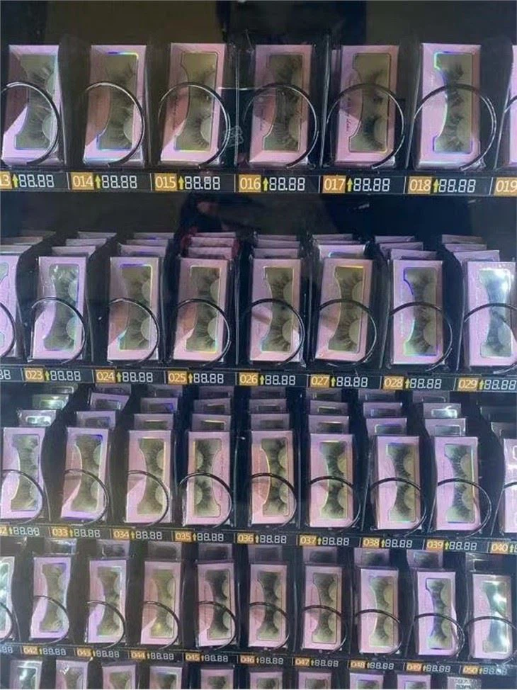 Vending Machine for lashes